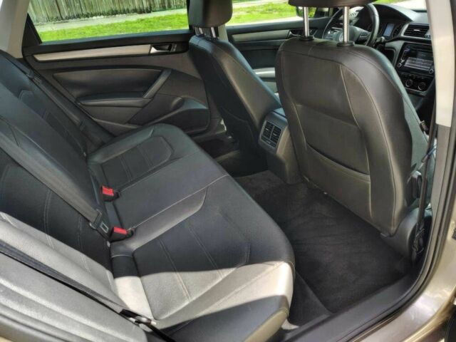 Фольксваген Пассат 2015 в Одессе на Automoto.ua Бежевый Фольксваген Пассат, объемом двигателя 2 л и пробегом 79 тыс. км за 7900 $, фото 10 на Automoto.ua