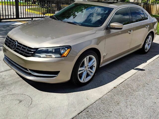 Бежевий Фольксваген Пассат, об'ємом двигуна 2 л та пробігом 76 тис. км за 6200 $, фото 2 на Automoto.ua