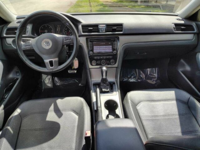 Фольксваген Пассат 2015 в Одессе на Automoto.ua Бежевый Фольксваген Пассат, объемом двигателя 2 л и пробегом 79 тыс. км за 7900 $, фото 5 на Automoto.ua