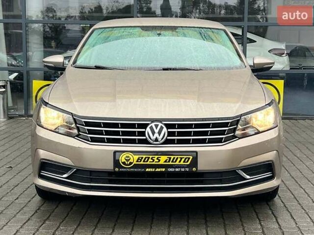 Бежевый Фольксваген Пассат, объемом двигателя 1.8 л и пробегом 128 тыс. км за 10800 $, фото 1 на Automoto.ua