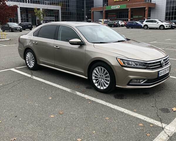 Бежевый Фольксваген Пассат, объемом двигателя 1.8 л и пробегом 198 тыс. км за 12000 $, фото 8 на Automoto.ua