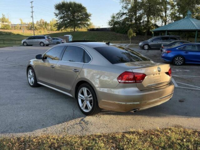 Бежевый Фольксваген Пассат, объемом двигателя 2 л и пробегом 72 тыс. км за 4500 $, фото 4 на Automoto.ua