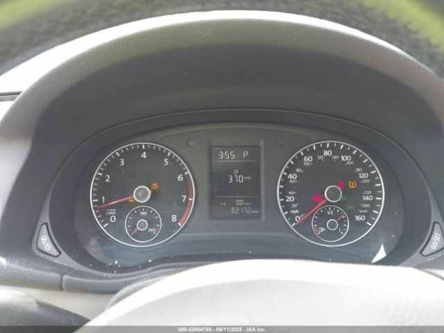 Бежевый Фольксваген Пассат, объемом двигателя 1.8 л и пробегом 82 тыс. км за 9000 $, фото 11 на Automoto.ua