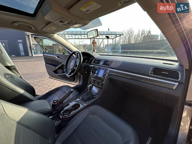 Бежевый Фольксваген Пассат, объемом двигателя 1.8 л и пробегом 183 тыс. км за 13500 $, фото 5 на Automoto.ua