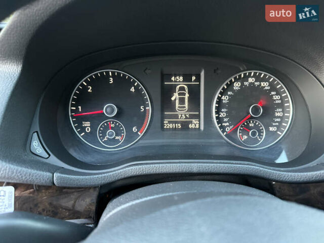 Бежевий Фольксваген Пассат, об'ємом двигуна 1.97 л та пробігом 220 тис. км за 11700 $, фото 19 на Automoto.ua