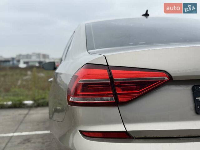 Бежевий Фольксваген Пассат, об'ємом двигуна 1.8 л та пробігом 166 тис. км за 11900 $, фото 7 на Automoto.ua