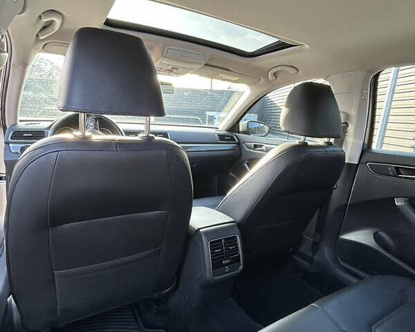 Бежевый Фольксваген Пассат, объемом двигателя 1.8 л и пробегом 183 тыс. км за 13500 $, фото 10 на Automoto.ua