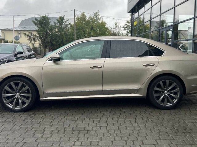 Бежевый Фольксваген Пассат, объемом двигателя 1.8 л и пробегом 128 тыс. км за 10800 $, фото 3 на Automoto.ua