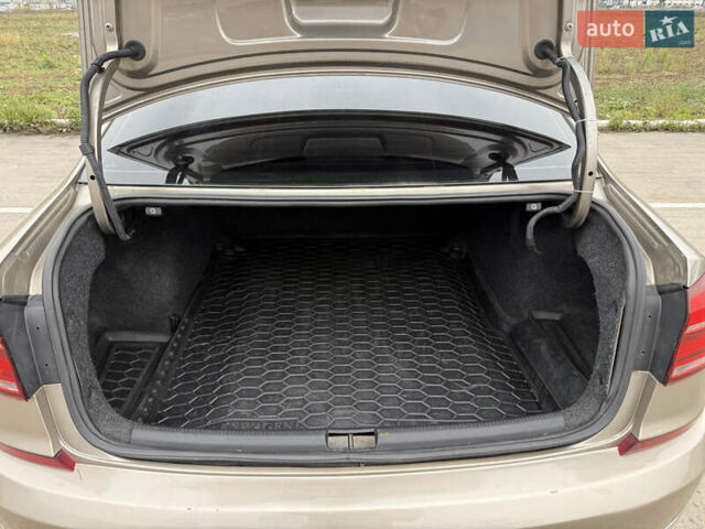 Бежевий Фольксваген Пассат, об'ємом двигуна 1.8 л та пробігом 166 тис. км за 11900 $, фото 26 на Automoto.ua