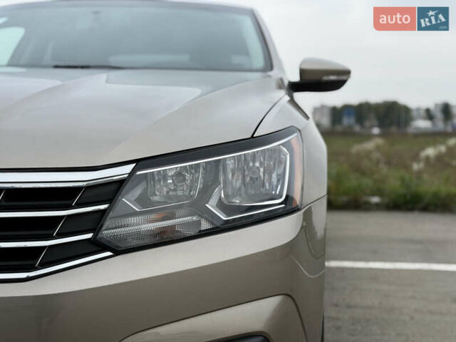 Бежевий Фольксваген Пассат, об'ємом двигуна 1.8 л та пробігом 166 тис. км за 11900 $, фото 6 на Automoto.ua