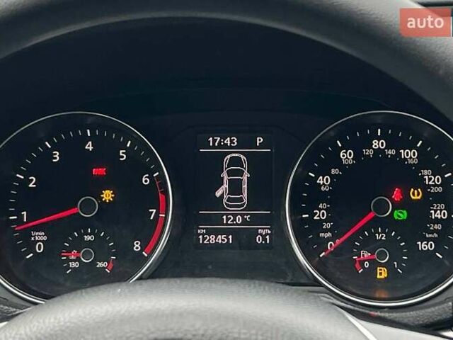 Бежевый Фольксваген Пассат, объемом двигателя 1.8 л и пробегом 128 тыс. км за 10800 $, фото 8 на Automoto.ua