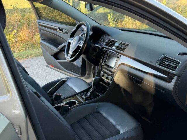 Бежевый Фольксваген Пассат, объемом двигателя 2 л и пробегом 72 тыс. км за 4500 $, фото 12 на Automoto.ua