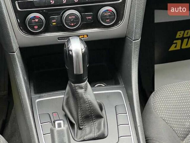 Бежевый Фольксваген Пассат, объемом двигателя 1.8 л и пробегом 128 тыс. км за 10800 $, фото 12 на Automoto.ua