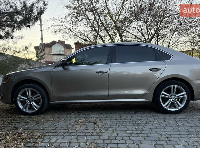 Бежевий Фольксваген Пассат, об'ємом двигуна 1.97 л та пробігом 220 тис. км за 11700 $, фото 1 на Automoto.ua