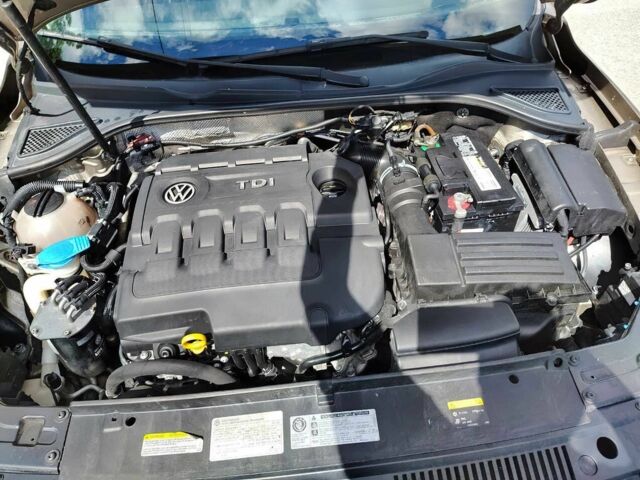 Бежевий Фольксваген Пассат, об'ємом двигуна 2 л та пробігом 76 тис. км за 6200 $, фото 11 на Automoto.ua