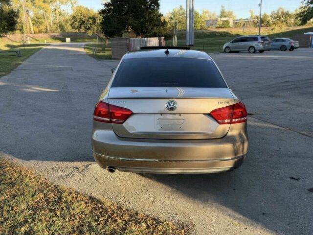 Бежевый Фольксваген Пассат, объемом двигателя 2 л и пробегом 72 тыс. км за 4500 $, фото 5 на Automoto.ua