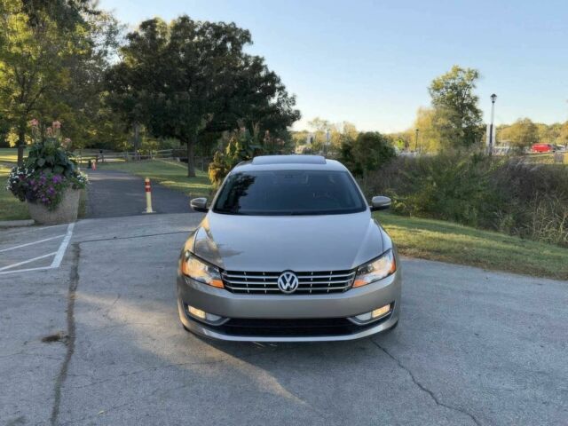 Бежевый Фольксваген Пассат, объемом двигателя 2 л и пробегом 72 тыс. км за 4500 $, фото 1 на Automoto.ua