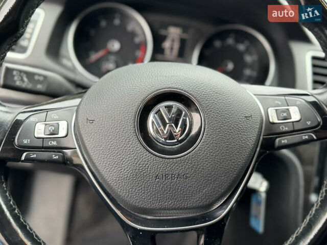 Бежевий Фольксваген Пассат, об'ємом двигуна 1.8 л та пробігом 172 тис. км за 11000 $, фото 7 на Automoto.ua