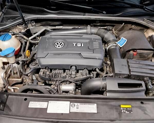 Бежевый Фольксваген Пассат, объемом двигателя 1.8 л и пробегом 173 тыс. км за 13000 $, фото 12 на Automoto.ua