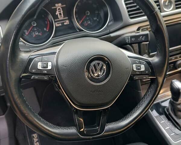 Бежевый Фольксваген Пассат, объемом двигателя 1.8 л и пробегом 75 тыс. км за 14700 $, фото 35 на Automoto.ua