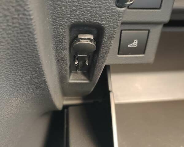 Бежевый Фольксваген Пассат, объемом двигателя 1.8 л и пробегом 75 тыс. км за 14700 $, фото 41 на Automoto.ua