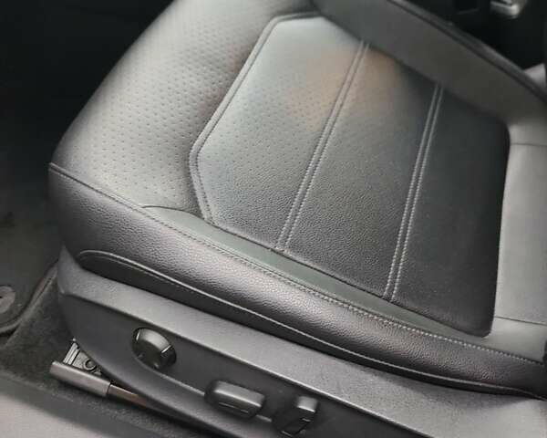 Бежевый Фольксваген Пассат, объемом двигателя 1.8 л и пробегом 75 тыс. км за 14700 $, фото 39 на Automoto.ua