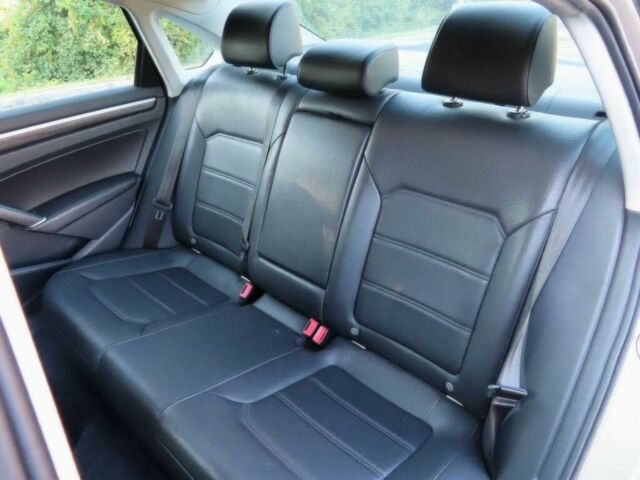 Бежевый Фольксваген Пассат, объемом двигателя 1.8 л и пробегом 71 тыс. км за 8300 $, фото 12 на Automoto.ua