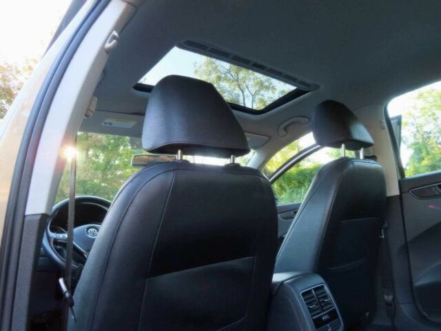 Бежевый Фольксваген Пассат, объемом двигателя 1.8 л и пробегом 71 тыс. км за 8300 $, фото 11 на Automoto.ua