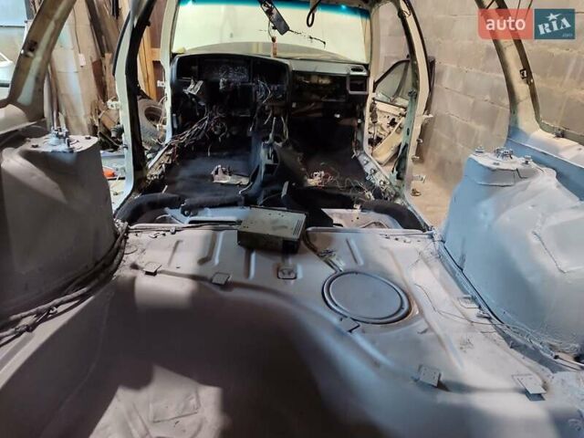 Бежевый Фольксваген Пассат, объемом двигателя 1.6 л и пробегом 300 тыс. км за 1500 $, фото 3 на Automoto.ua