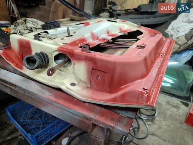 Бежевый Фольксваген Пассат, объемом двигателя 1.6 л и пробегом 300 тыс. км за 1500 $, фото 6 на Automoto.ua