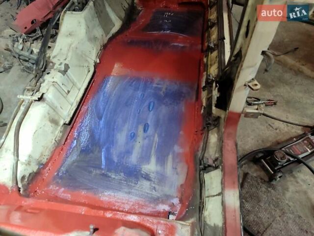 Бежевый Фольксваген Пассат, объемом двигателя 1.6 л и пробегом 300 тыс. км за 1500 $, фото 1 на Automoto.ua