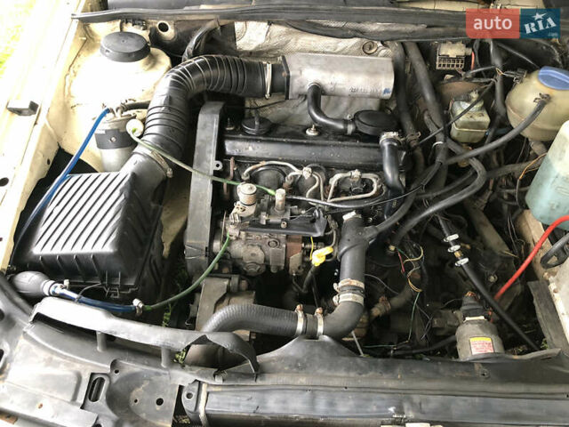 Бежевый Фольксваген Пассат, объемом двигателя 1.9 л и пробегом 495 тыс. км за 2500 $, фото 4 на Automoto.ua