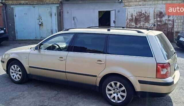 Бежевый Фольксваген Пассат, объемом двигателя 2 л и пробегом 313 тыс. км за 5800 $, фото 2 на Automoto.ua