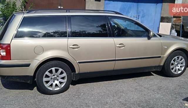 Бежевый Фольксваген Пассат, объемом двигателя 2 л и пробегом 313 тыс. км за 5800 $, фото 5 на Automoto.ua