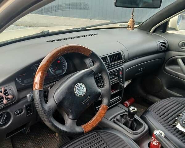Фольксваген Пассат 2004 в Гниване на Automoto.ua Бежевый Фольксваген Пассат, объемом двигателя 1.9 л и пробегом 320 тыс. км за 1600 $, фото 2 на Automoto.ua