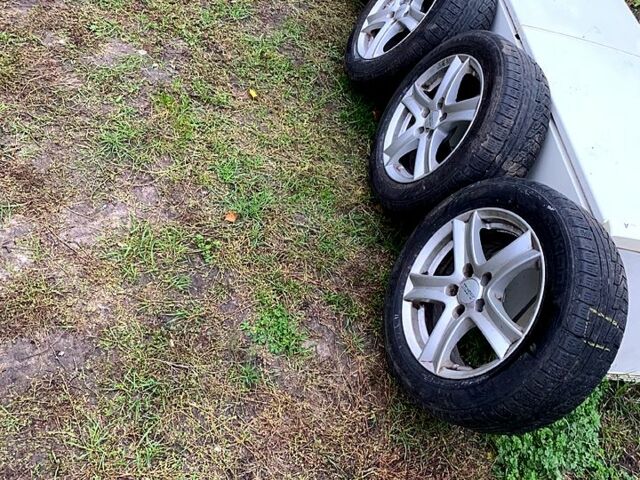 Бежевий Фольксваген Пассат, об'ємом двигуна 2 л та пробігом 300 тис. км за 4000 $, фото 3 на Automoto.ua