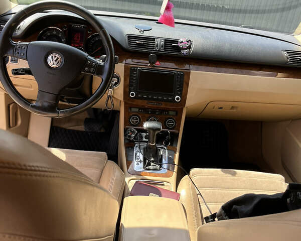 Бежевый Фольксваген Пассат, объемом двигателя 2 л и пробегом 270 тыс. км за 8500 $, фото 2 на Automoto.ua
