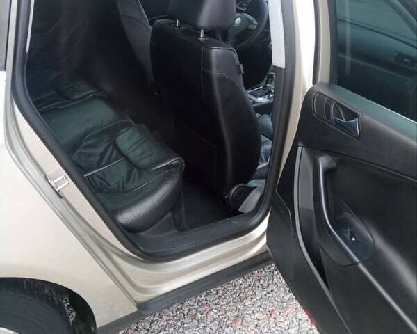 Бежевый Фольксваген Пассат, объемом двигателя 2 л и пробегом 217 тыс. км за 6500 $, фото 6 на Automoto.ua