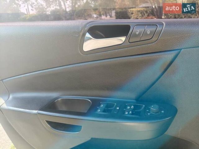 Бежевий Фольксваген Пассат, об'ємом двигуна 2 л та пробігом 360 тис. км за 5999 $, фото 6 на Automoto.ua