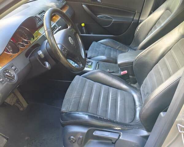 Бежевий Фольксваген Пассат, об'ємом двигуна 1.98 л та пробігом 212 тис. км за 5500 $, фото 5 на Automoto.ua