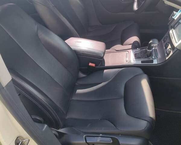 Бежевий Фольксваген Пассат, об'ємом двигуна 2 л та пробігом 360 тис. км за 5999 $, фото 10 на Automoto.ua