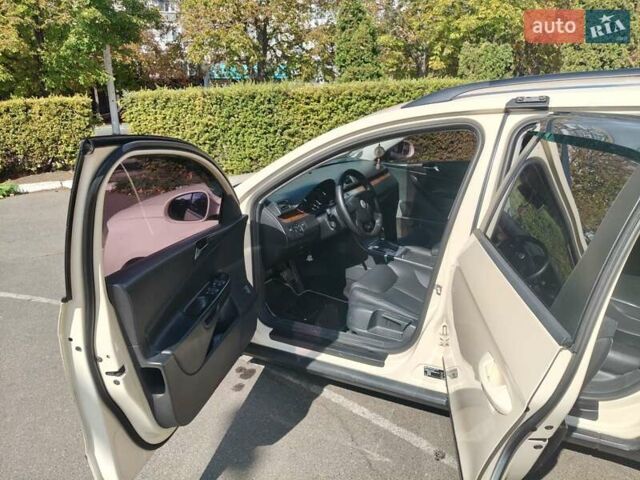 Бежевий Фольксваген Пассат, об'ємом двигуна 2 л та пробігом 360 тис. км за 5999 $, фото 18 на Automoto.ua