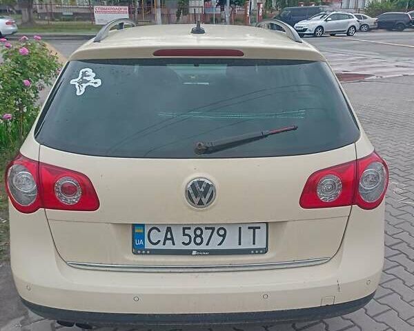 Бежевий Фольксваген Пассат, об'ємом двигуна 2 л та пробігом 304 тис. км за 6500 $, фото 8 на Automoto.ua