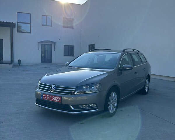 Бежевый Фольксваген Пассат, объемом двигателя 1.8 л и пробегом 214 тыс. км за 9600 $, фото 14 на Automoto.ua