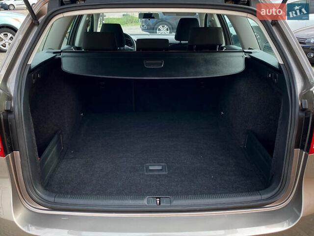 Бежевый Фольксваген Пассат, объемом двигателя 1.97 л и пробегом 246 тыс. км за 9999 $, фото 21 на Automoto.ua