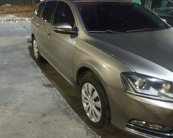 Бежевий Фольксваген Пассат, об'ємом двигуна 1.8 л та пробігом 265 тис. км за 10500 $, фото 1 на Automoto.ua