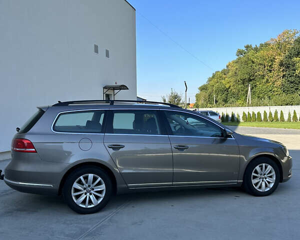 Бежевый Фольксваген Пассат, объемом двигателя 1.8 л и пробегом 214 тыс. км за 9600 $, фото 12 на Automoto.ua