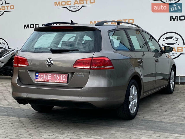 Бежевый Фольксваген Пассат, объемом двигателя 1.97 л и пробегом 246 тыс. км за 9999 $, фото 4 на Automoto.ua