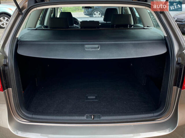 Бежевый Фольксваген Пассат, объемом двигателя 1.97 л и пробегом 246 тыс. км за 9999 $, фото 20 на Automoto.ua