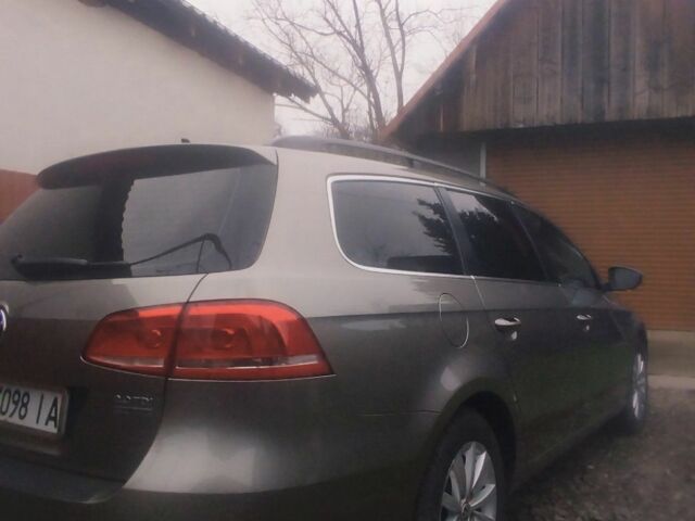 Бежевый Фольксваген Пассат, объемом двигателя 2 л и пробегом 243 тыс. км за 11114 $, фото 6 на Automoto.ua